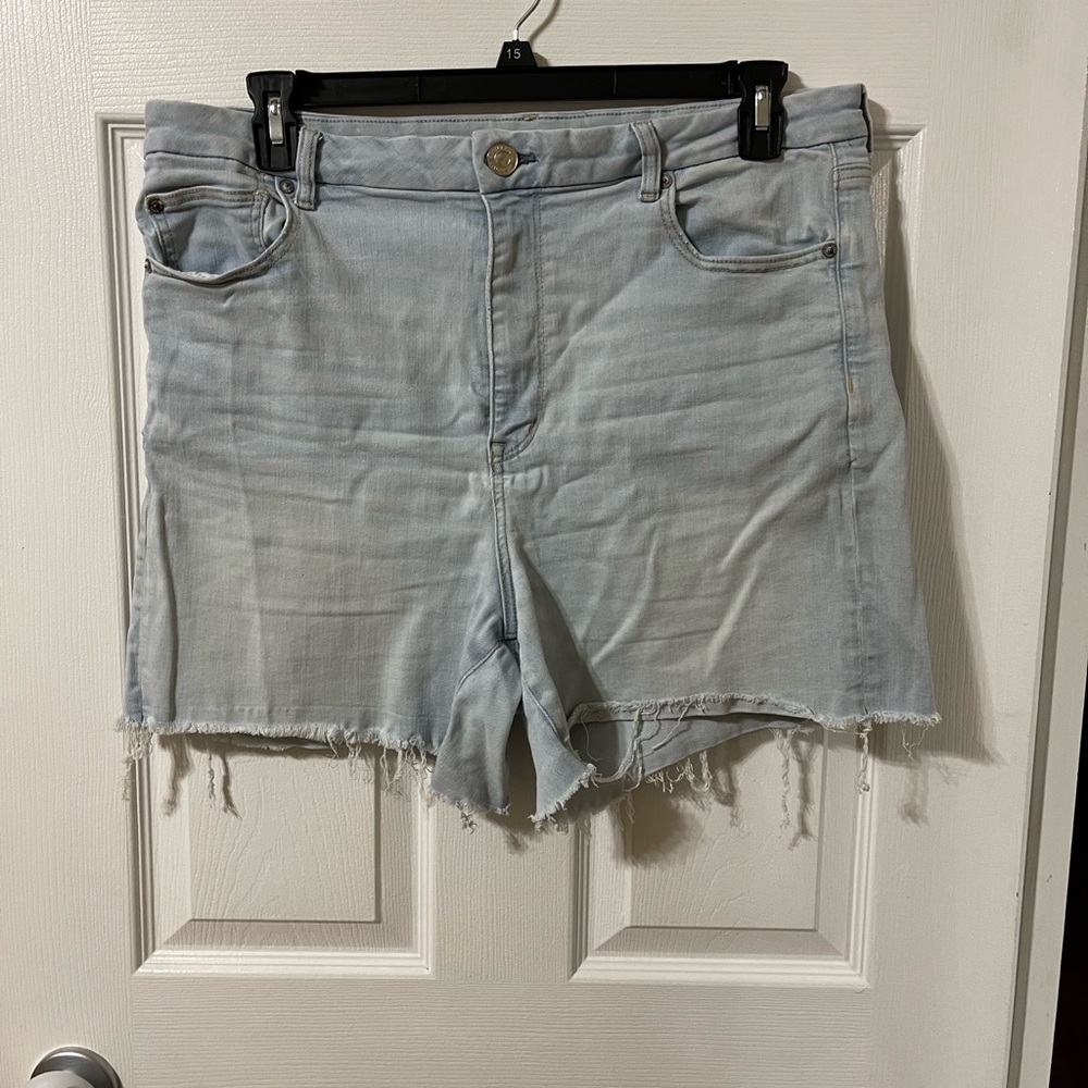American Eagle next level stretch curvy high rise Shortie size 18 shorts